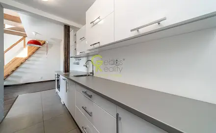 Pronájem bytu 2+kk 64 m²