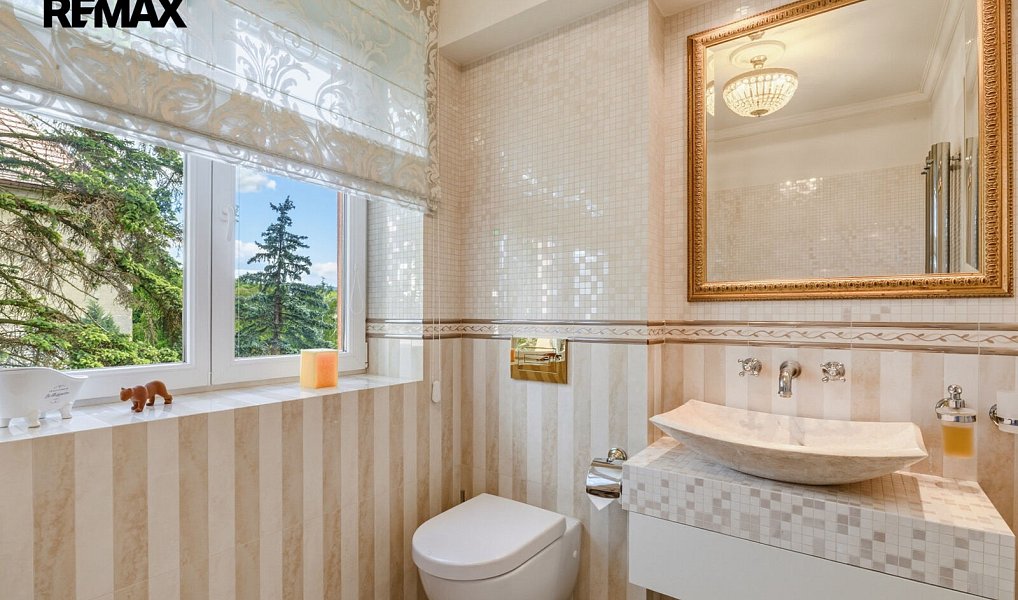 Prodej domu 432 m² s pozemkem 799 m², Karlovy Vary – náhled fotky 19