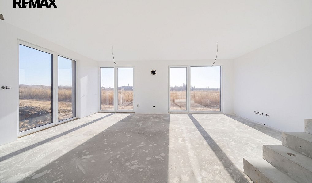 Prodej domu 120 m² s pozemkem 451 m², Jenštejn – náhled fotky 3