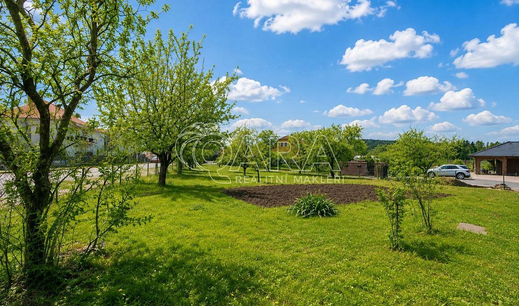 Prodej stavebního pozemku 878 m², Nýrov – náhled fotky 3