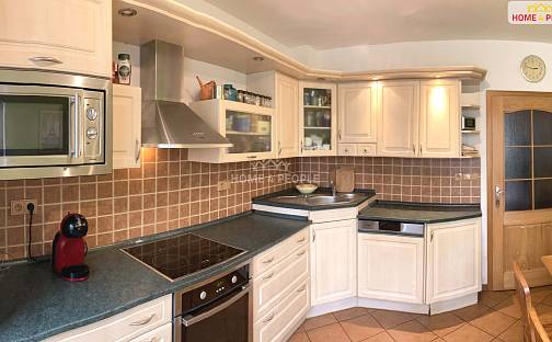 Prodej domu 129 m² s pozemkem 182 m², Kokešova, Pardubice - Staré Čívice