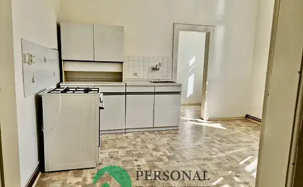 Pronájem bytu 1+1 52 m², Husova, Benešov