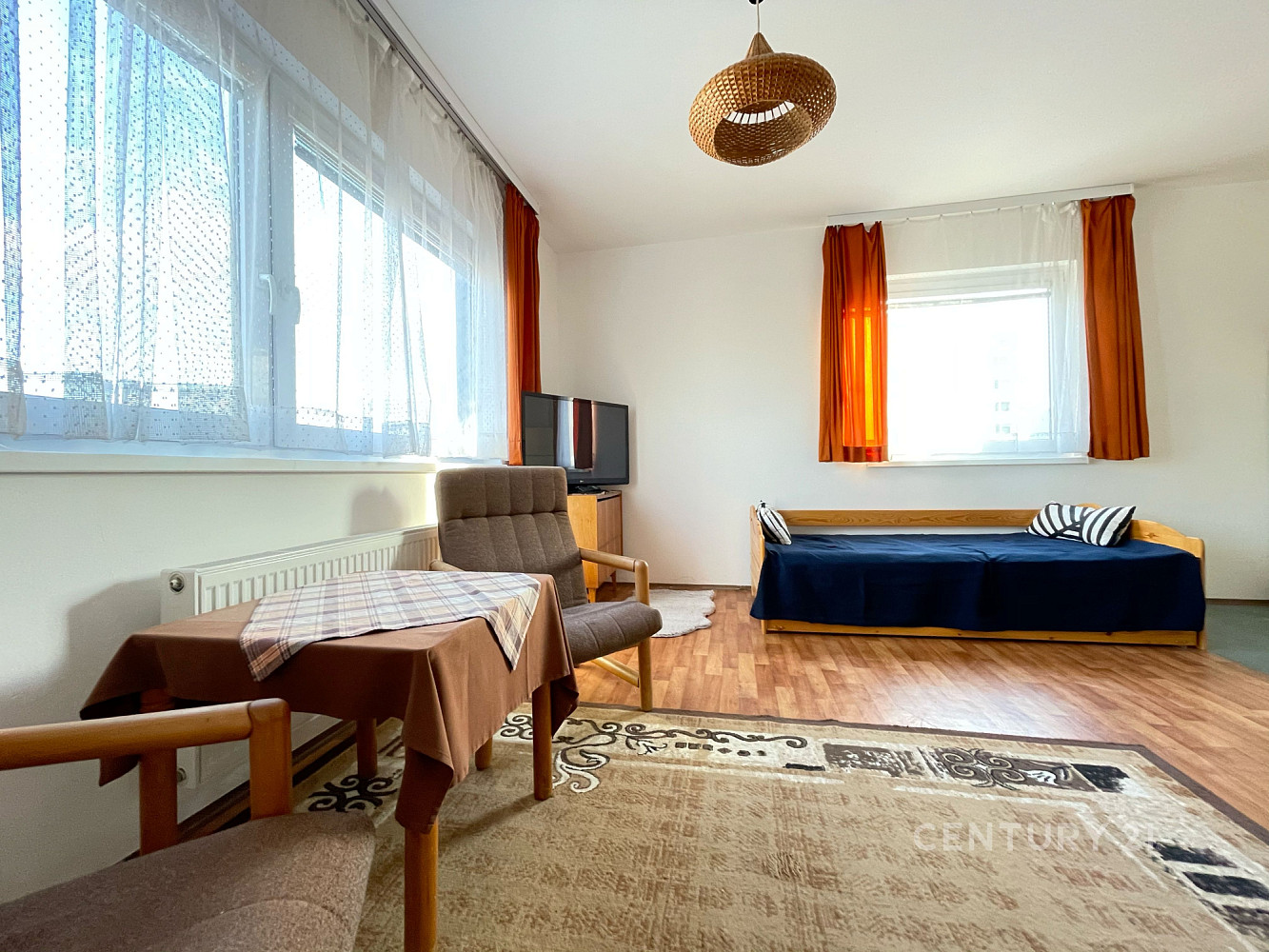 Pronájem bytu 1+kk 43 m² – fotografie 2