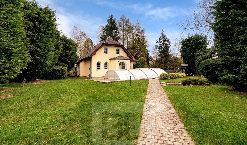 Prodej domu 170 m² s pozemkem 1 332 m², Kunice – náhled fotky 7