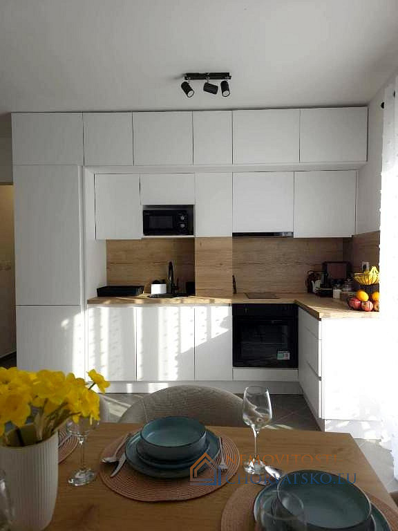 Prodej domu 132 m² s pozemkem 350 m² - Ansicht 4