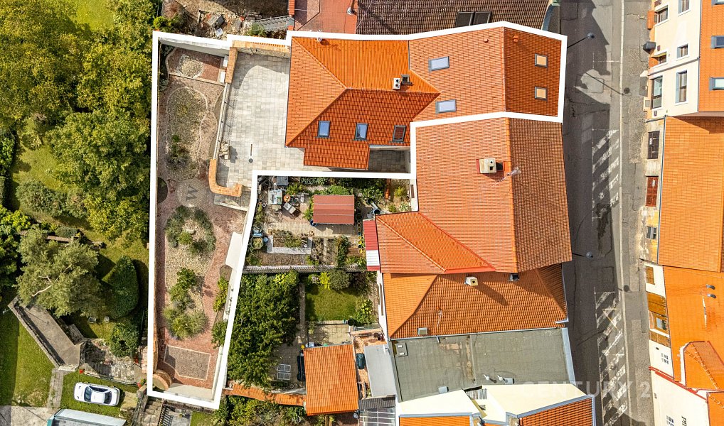 Prodej nájemního domu, činžáku 370 m², Slaný – náhled fotky 42