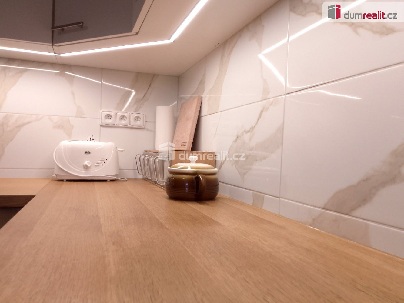Prodej bytu 3+1 87 m² — photo 4