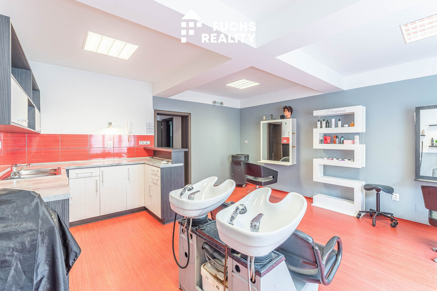 Prodej kanceláře 45 m² – fotografie 4