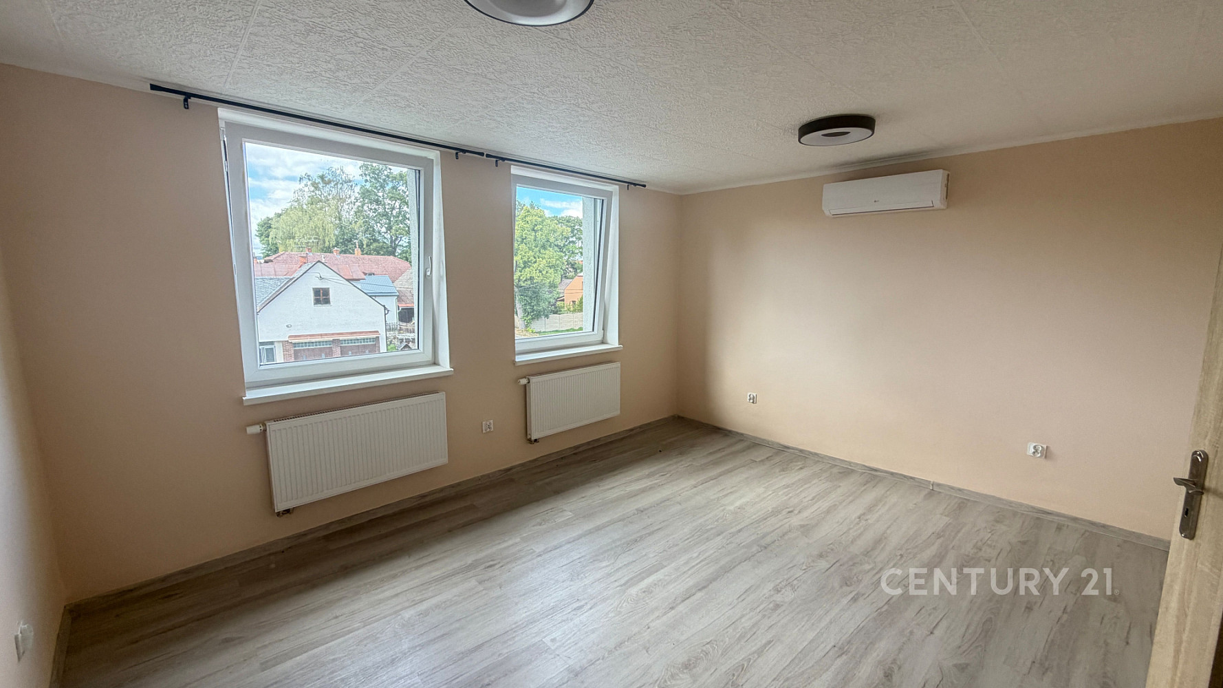 Pronájem bytu 3+kk 64 m² – fotografie 5