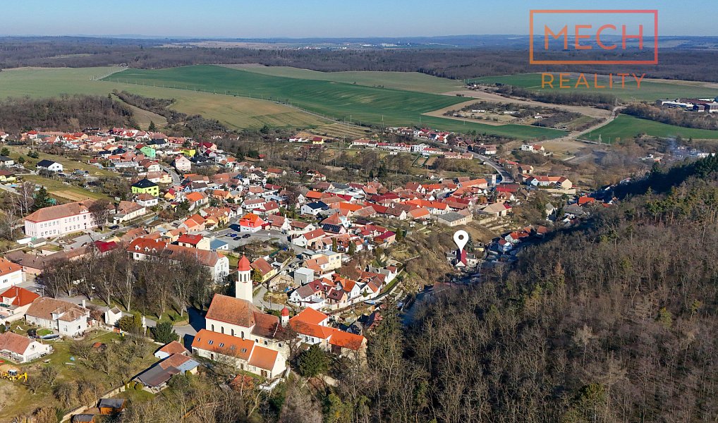 Prodej domu 140 m² s pozemkem 1 444 m², Hluboké Mašůvky – náhled fotky 8