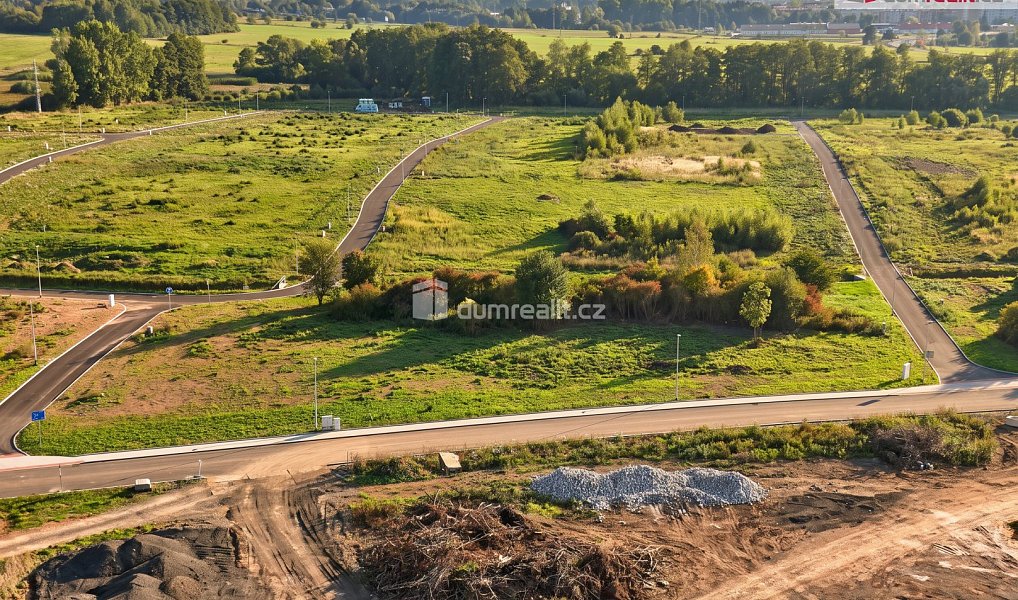 Prodej stavebního pozemku 550 m², Ostrov – náhled fotky 12