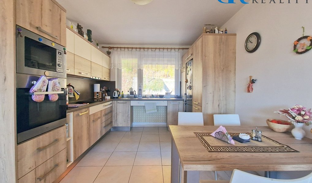 Prodej domu 200 m² s pozemkem 264 m², Nedvědice – náhled fotky 4