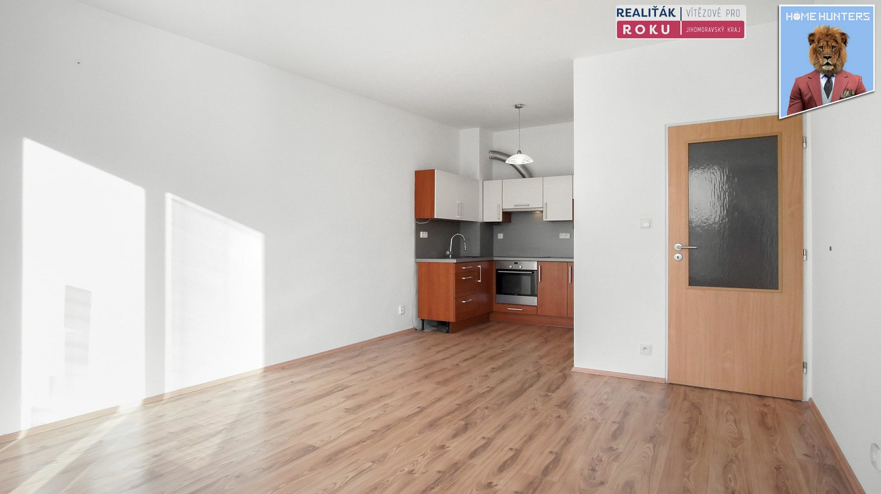 Pronájem bytu 2+kk 55 m² – fotografie 3