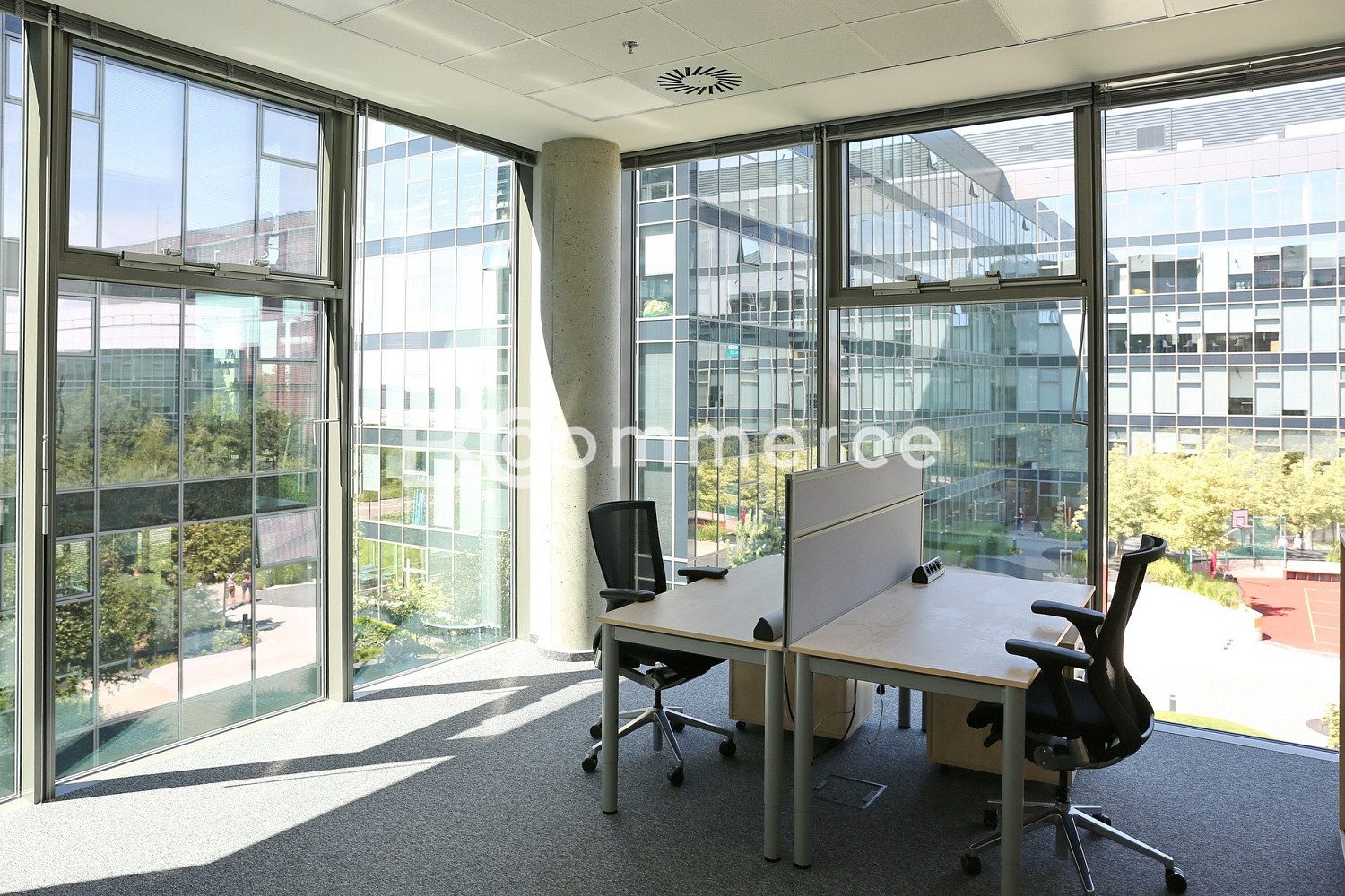 Pronájem kanceláře 349 m² – fotografie 4