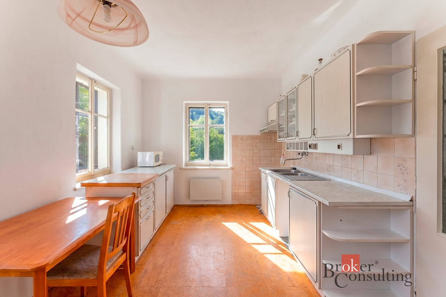 Prodej domu 266 m² s pozemkem 584 m² - Ansicht 2