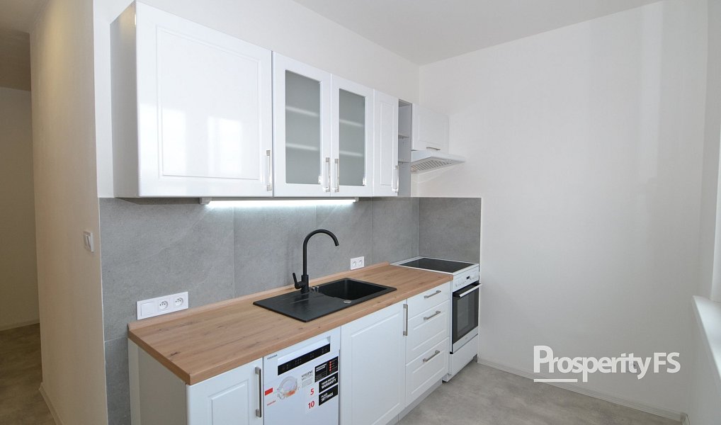 Pronájem bytu 3+1 72 m², Teplice – náhled fotky 5