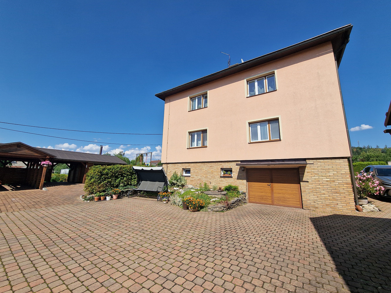 Prodej domu 288 m² s pozemkem 1 801 m² – fotografie 2