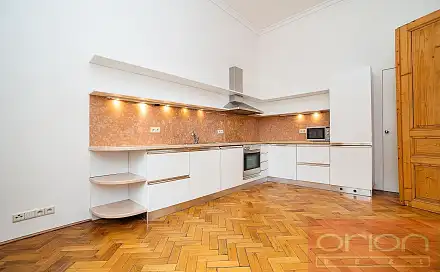 Pronájem bytu 5+1 171 m²
