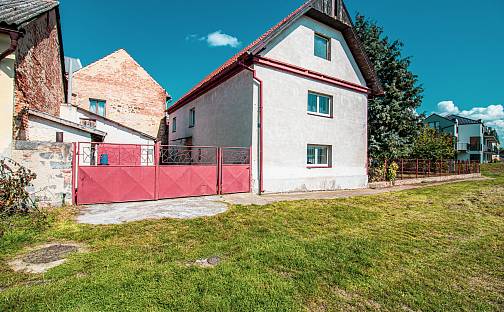 Prodej domu 280 m² s pozemkem 600 m², Nábřežní, Lužec nad Vltavou, okres Mělník