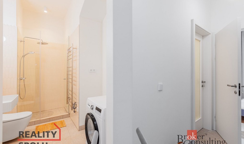 Prodej bytu 2+kk 47 m², Praha – náhled fotky 9