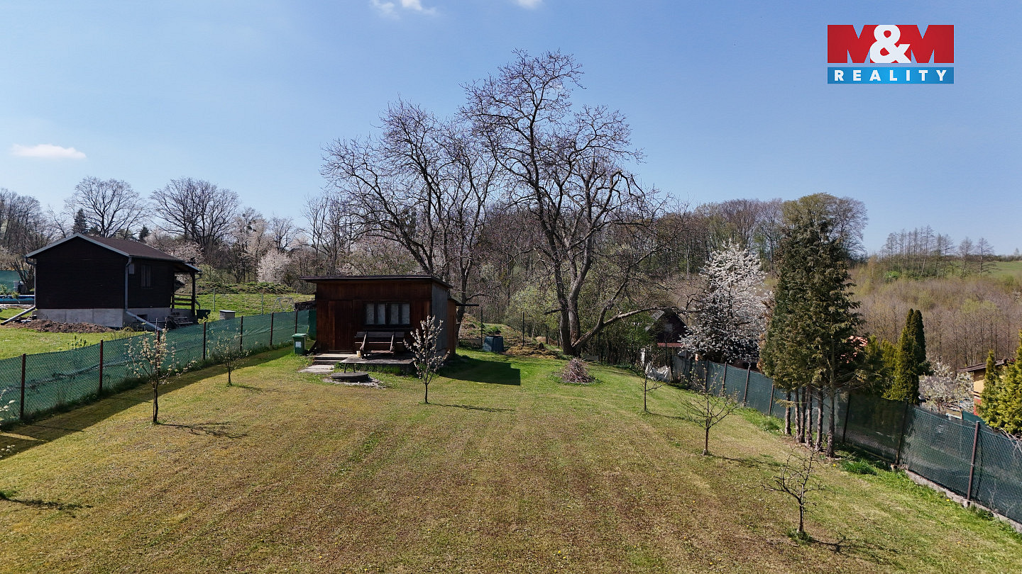 Prodej stavebního pozemku 1 085 m² – pohled 4