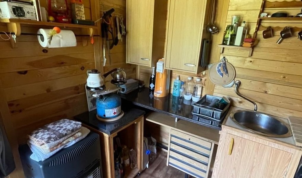 Prodej chaty/chalupy 12 m² s pozemkem 450 m², Praha – náhled fotky 5