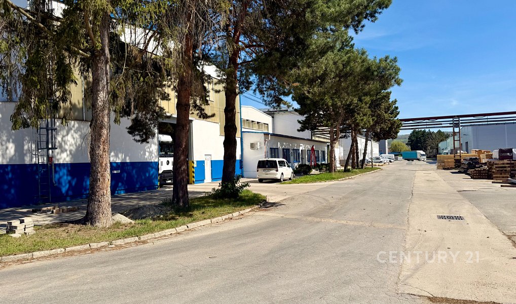 Pronájem výrobních prostor 2 000 m², Ivančice – náhled fotky 22