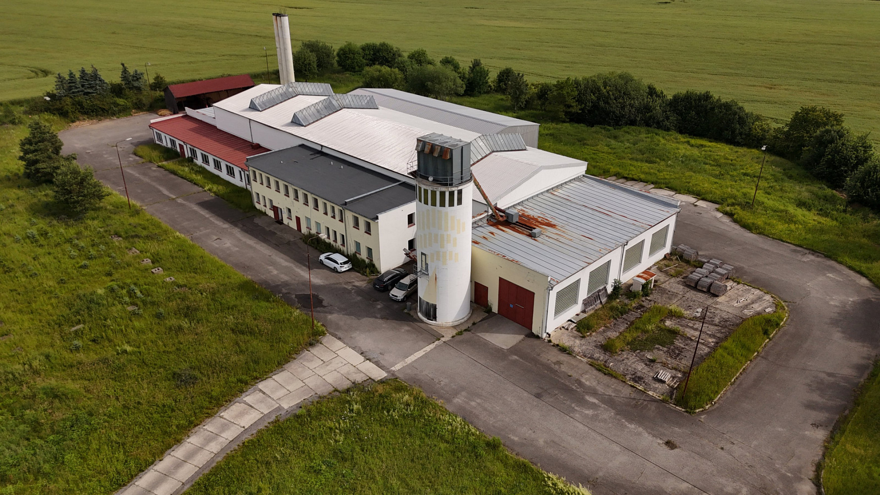 Prodej skladovacích prostor 26 700 m²