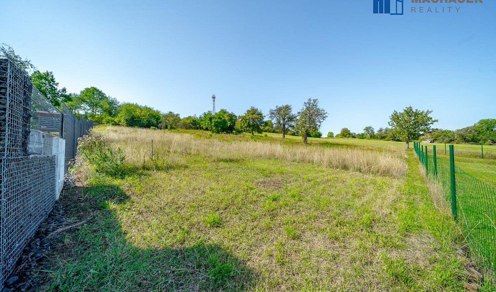 Prodej stavebního pozemku 3 240 m², Bystřany – náhled fotky 22