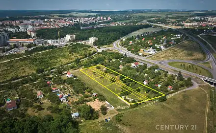 Prodej zahrady 6 703 m², Znojmo