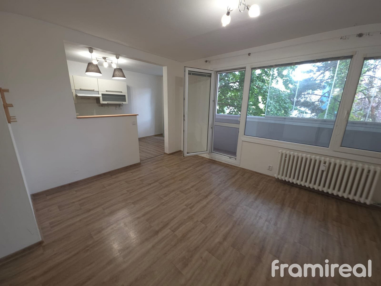 Pronájem bytu 4+kk 98 m² – fotografie 3