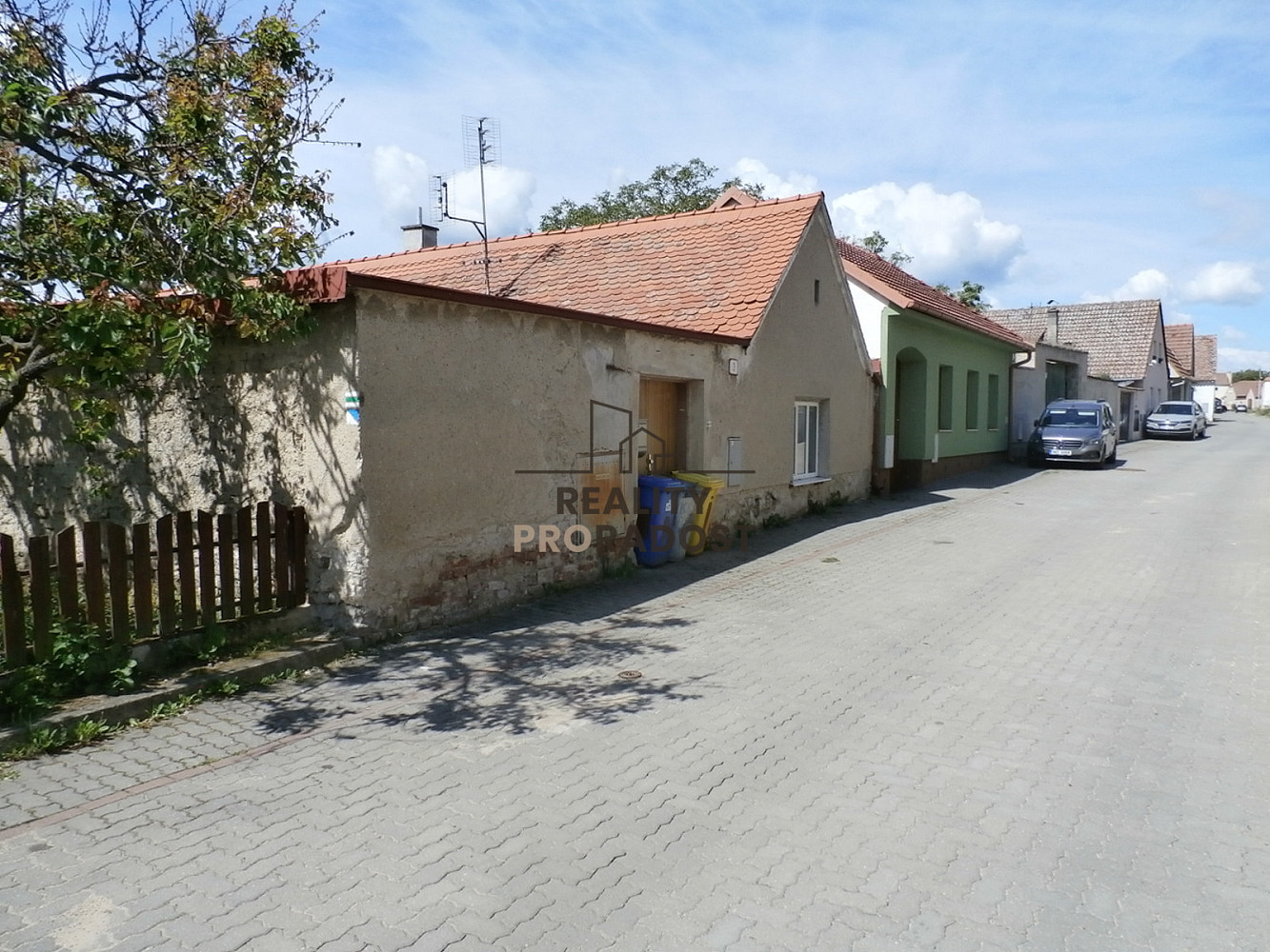Prodej domu 200 m² s pozemkem 280 m² – fotografie 2