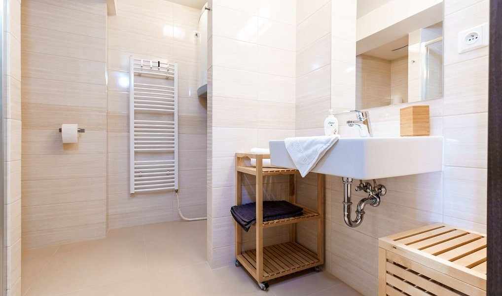 Prodej bytu 3+kk 69 m², Boží Dar – náhled fotky 24