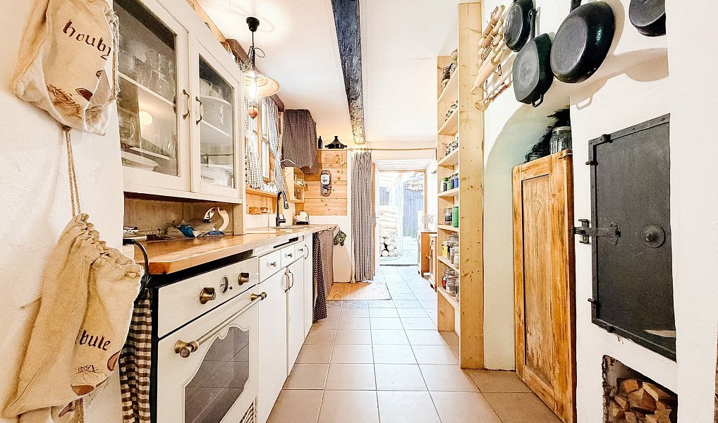 Prodej domu 117 m² s pozemkem 1 375 m², Karle – náhled fotky 3