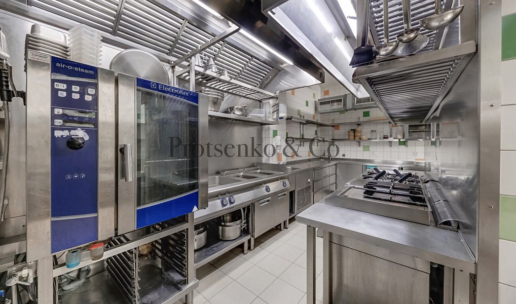 Prodej restaurace 425 m², Praha – náhled fotky 5