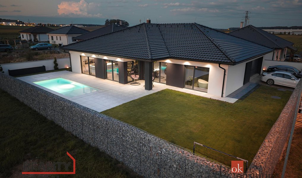Prodej domu 268 m² s pozemkem 720 m², Úherce – náhled fotky 38