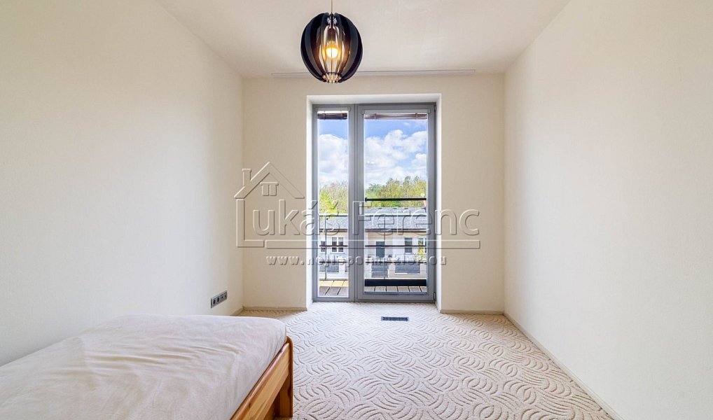 Prodej domu 83 m² s pozemkem 137 m², Škvorec – náhled fotky 18