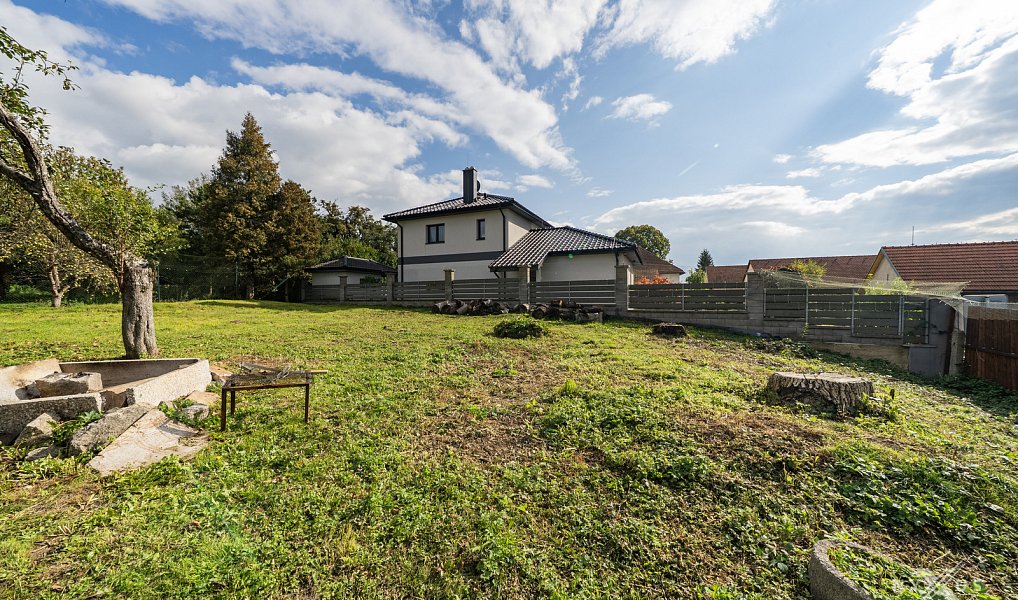 Prodej domu 343 m² s pozemkem 1 145 m², Struhařov – náhled fotky 16