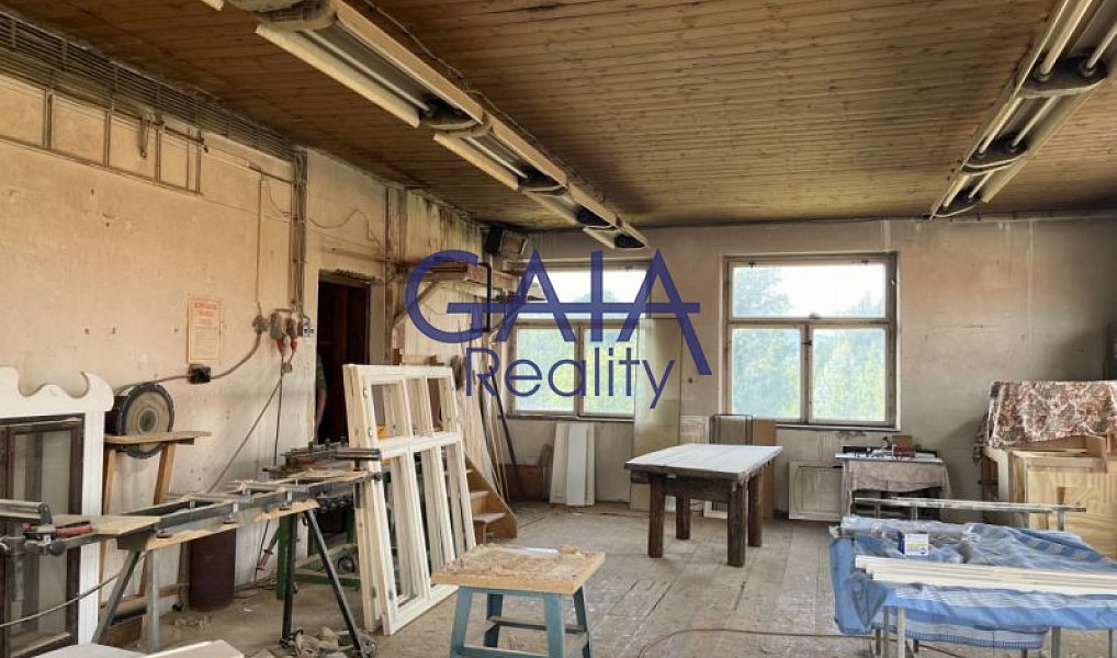 Prodej výrobních prostor 645 m², Staré Město – náhled fotky 2