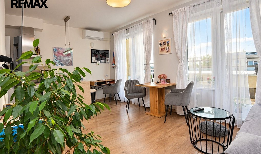 Pronájem bytu 2+kk 44 m², Praha – náhled fotky 3