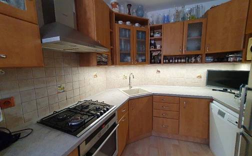 Prodej domu 220 m² s pozemkem 100 m², Lazebnická, Jihlava
