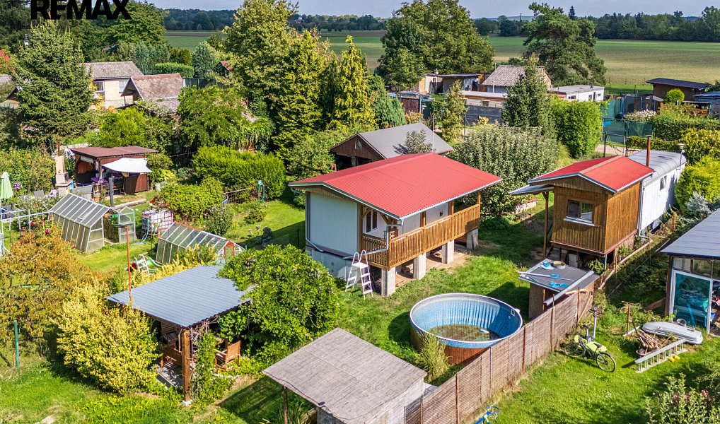 Prodej zahrady 820 m², Veltrusy – náhled fotky 2
