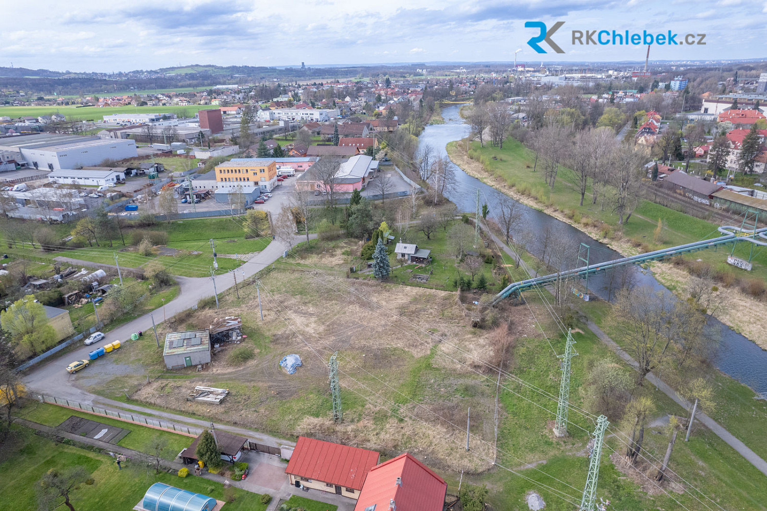 Prodej komerčního pozemku 700 m² – fotografie 2