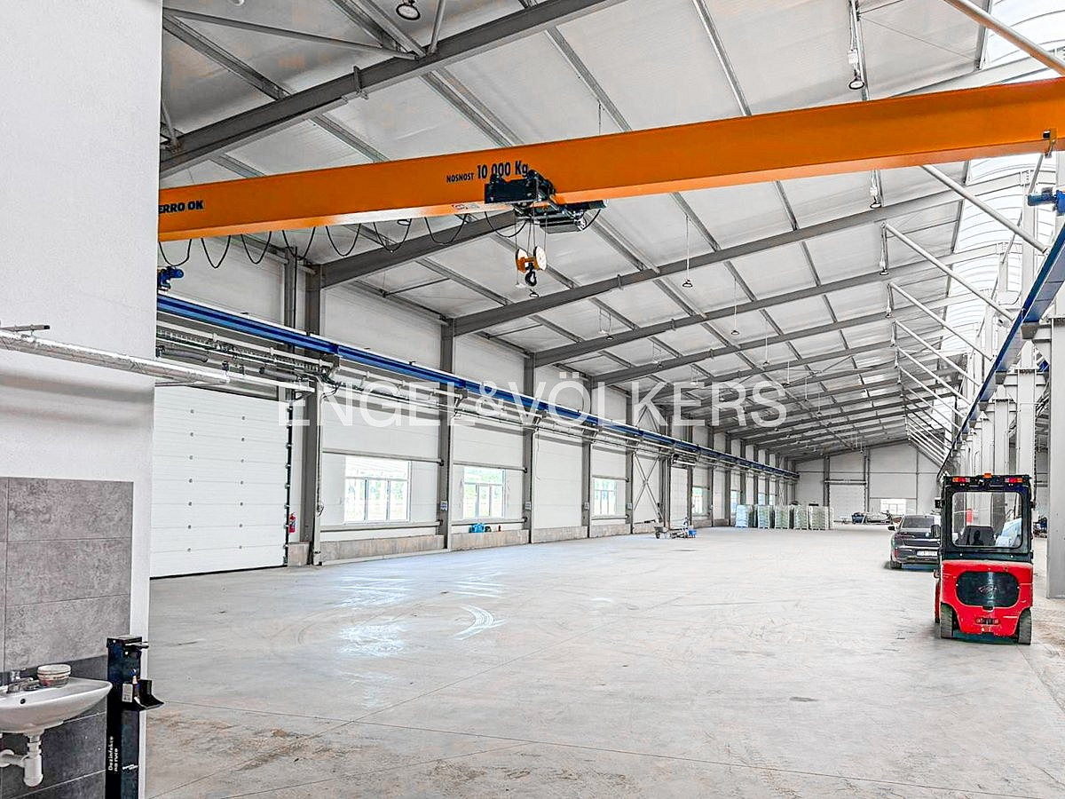 Pronájem skladovacích prostor 3 500 m² – fotografie 4