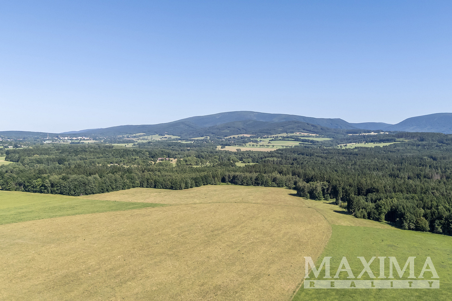 Exkluzivně prodej pozemku-orná půda 22 432 m², Krásný Les u Frýdlantu, okres Liberec