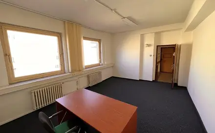 Pronájem kanceláře 20 m², Most