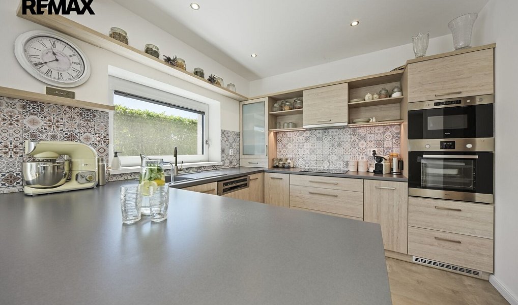 Prodej domu 176 m² s pozemkem 1 000 m², Kupařovice – náhled fotky 8