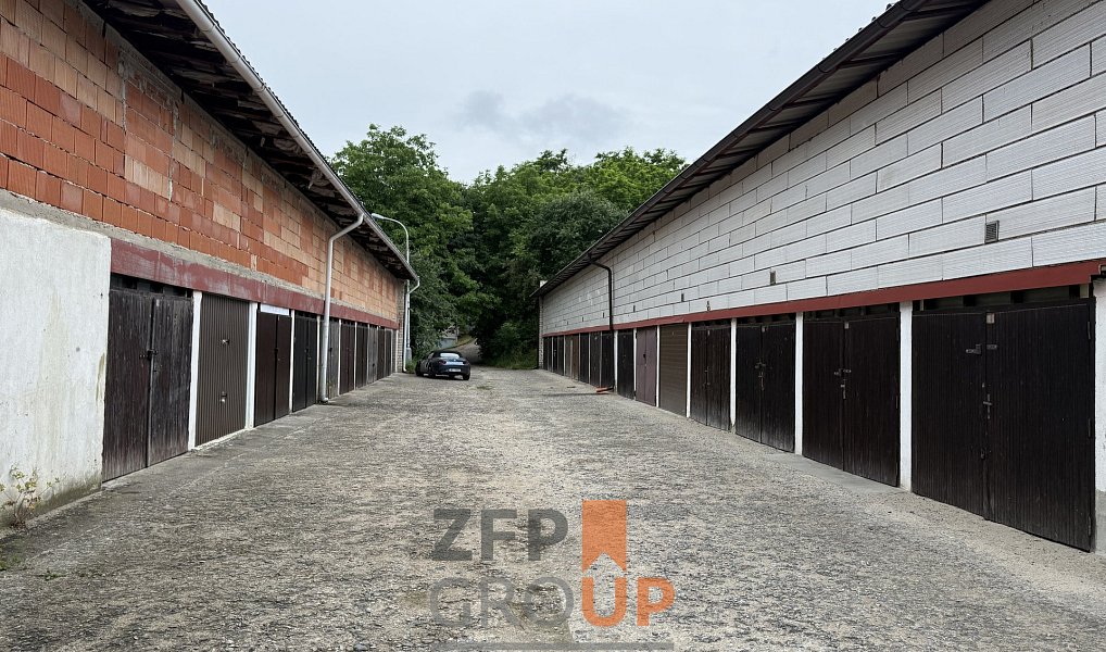 Prodej garáže 18 m2, Brno - Lesná, Brno – fotka 1 z 7
