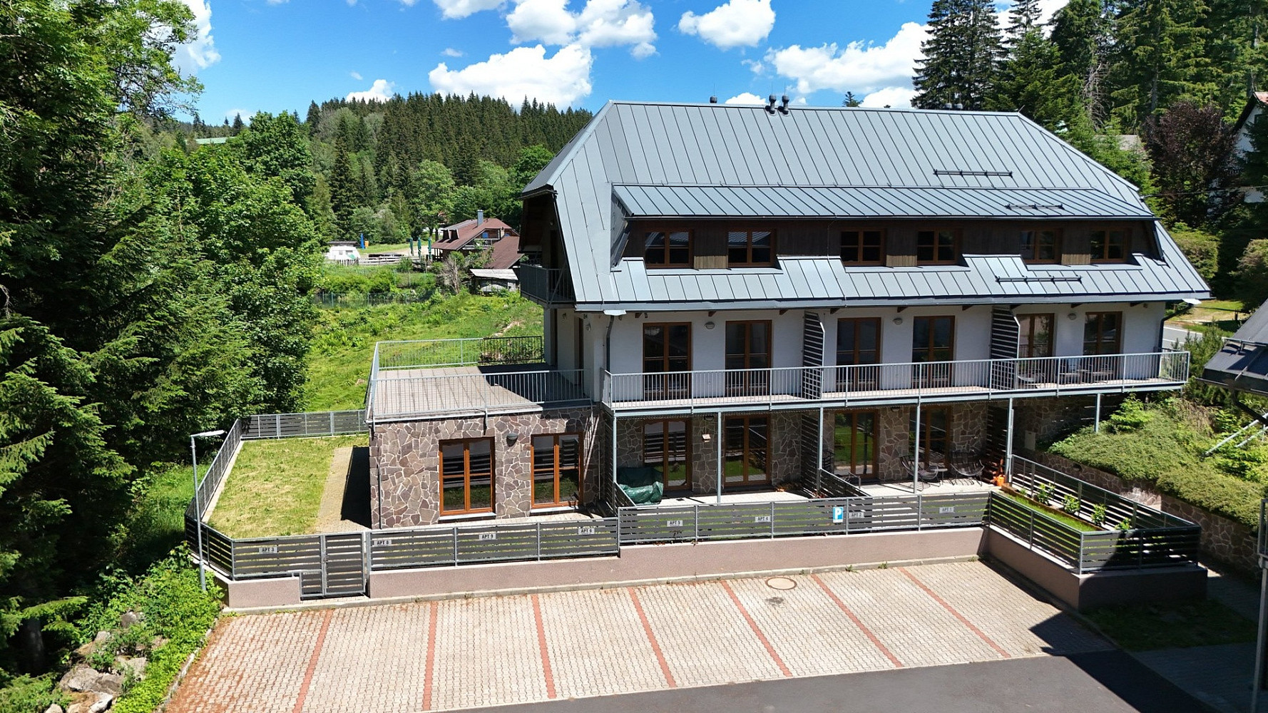 Prodej bytu 2+kk 184 m²