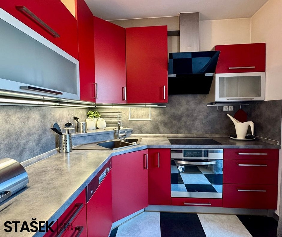 Pronájem bytu 2+kk 87 m²